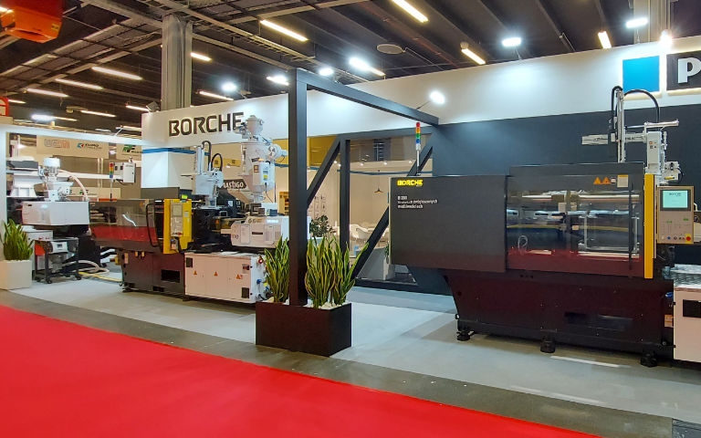 博創攜五臺智能注塑機霸氣亮相波蘭PLASTPOL展會
